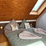 Seeglueck Seegold - Moderne Maisonette-wohnung Mit Balkon Und Parkplatz In Seenaehe In Konstanz-dingels-dorf *