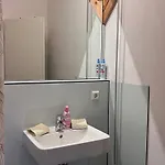 Seeglueck Seegold - Moderne Maisonette-wohnung Mit Balkon Und Parkplatz In Seenaehe In Konstanz-dingels-dorf *