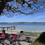 Seeglueck Seegold - Moderne Maisonette-wohnung Mit Balkon Und Parkplatz In Seenaehe In Konstanz-dingels-dorf شقة كونستانز