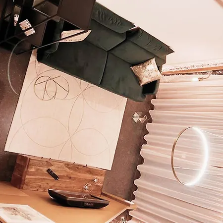 Seeglueck Seegold - Moderne Maisonette-wohnung Mit Balkon Und Parkplatz In Seenaehe In Konstanz-dingels-dorf Apartment *