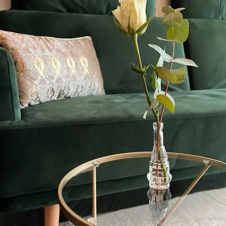 Seeglueck Seegold - Moderne Maisonette-wohnung Mit Balkon Und Parkplatz In Seenaehe In Konstanz-dingels-dorf *