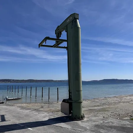 شقة Seeglueck Seegold - Moderne Maisonette-wohnung Mit Balkon Und Parkplatz In Seenaehe In Konstanz-dingels-dorf كونستانز