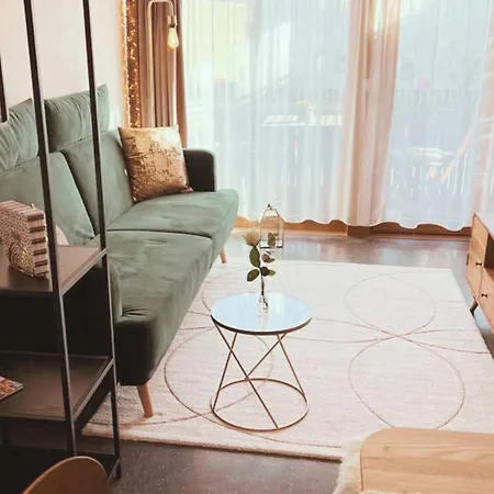 Seeglueck Seegold - Moderne Maisonette-wohnung Mit Balkon Und Parkplatz In Seenaehe In Konstanz-dingels-dorf Lejlighed Konstanz