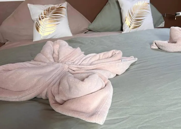 Seeglueck Seegold - Moderne Maisonette-wohnung Mit Balkon Und Parkplatz In Seenaehe In Konstanz-dingels-dorf Konstanz