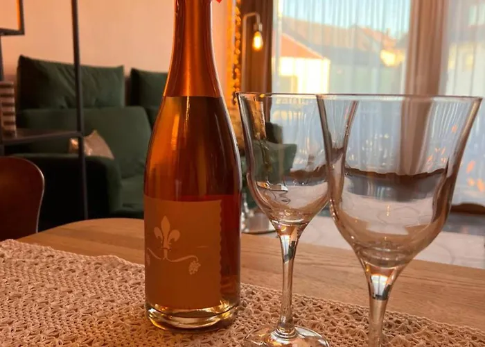 Seeglueck Seegold - Moderne Maisonette-wohnung Mit Balkon Und Parkplatz In Seenaehe In Konstanz-dingels-dorf * Konstancja