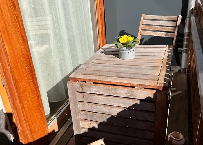 Appartement Seeglueck Seegold - Moderne Maisonette-wohnung Mit Balkon Und Parkplatz In Seenaehe In Konstanz-dingels-dorf *